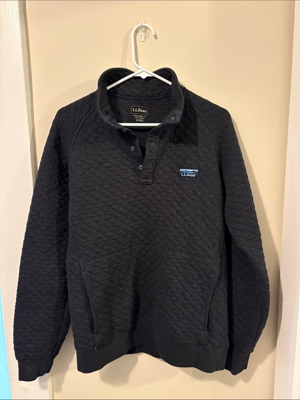L.L. Bean Quilted Half-Snap Pullover Sweatshirt - Black